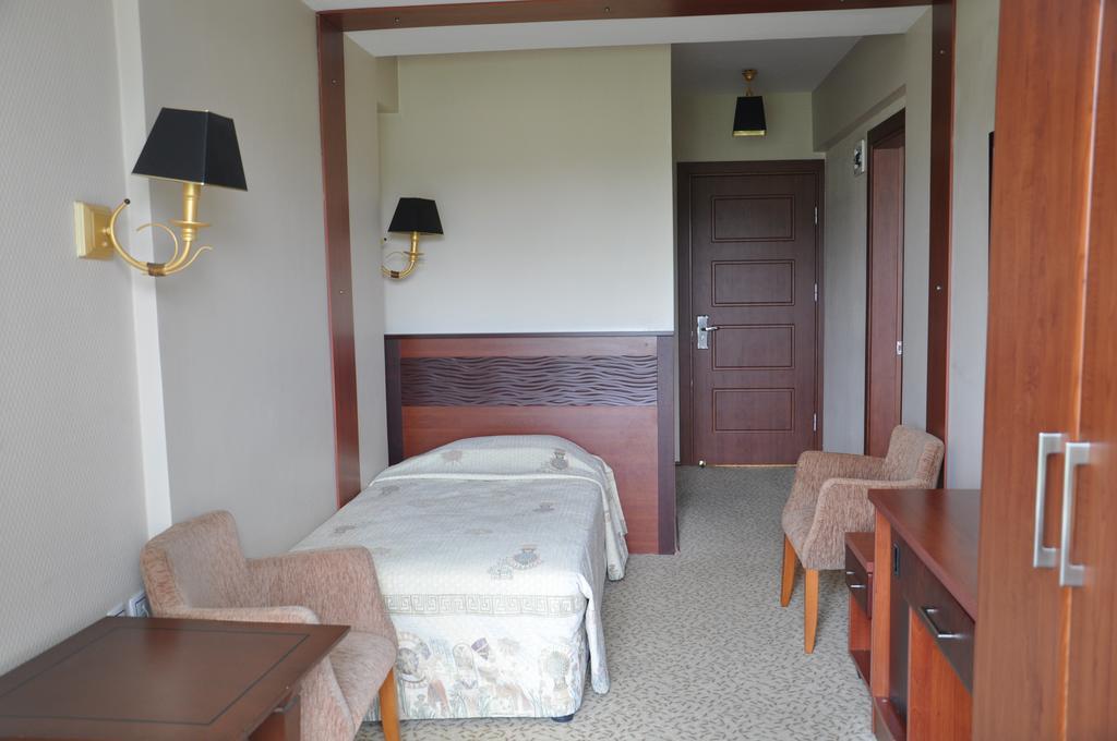 Grand Nicea Hotel Iznik Room photo